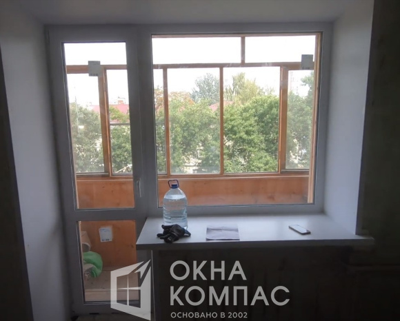 Фото объекта Остекление балконного блока с глухим окном в Нижнем Новгороде.