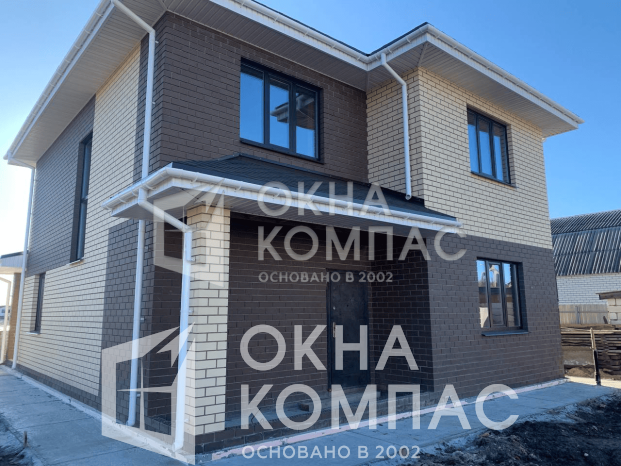 Фото объекта Остекление двухэтажного дома, входная группа 1 шт, 11 окон 