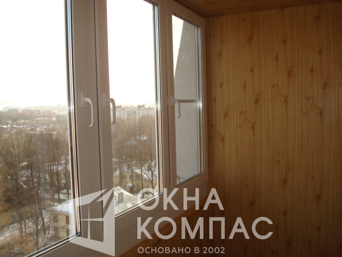Фото объекта Внутренняя отделка лоджии ламинированными ПВХ панелями