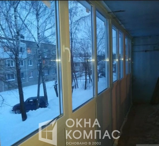 Фото объекта Остекление 6-метровой лоджии в Кстовском р-не.