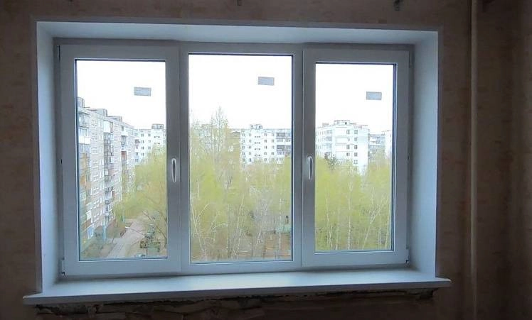 Фото объекта Установка трехстворчатого окна в квартире.