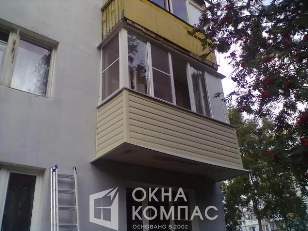 Фото объекта Отделка виниловым сайдингом фасада П образного  балкона